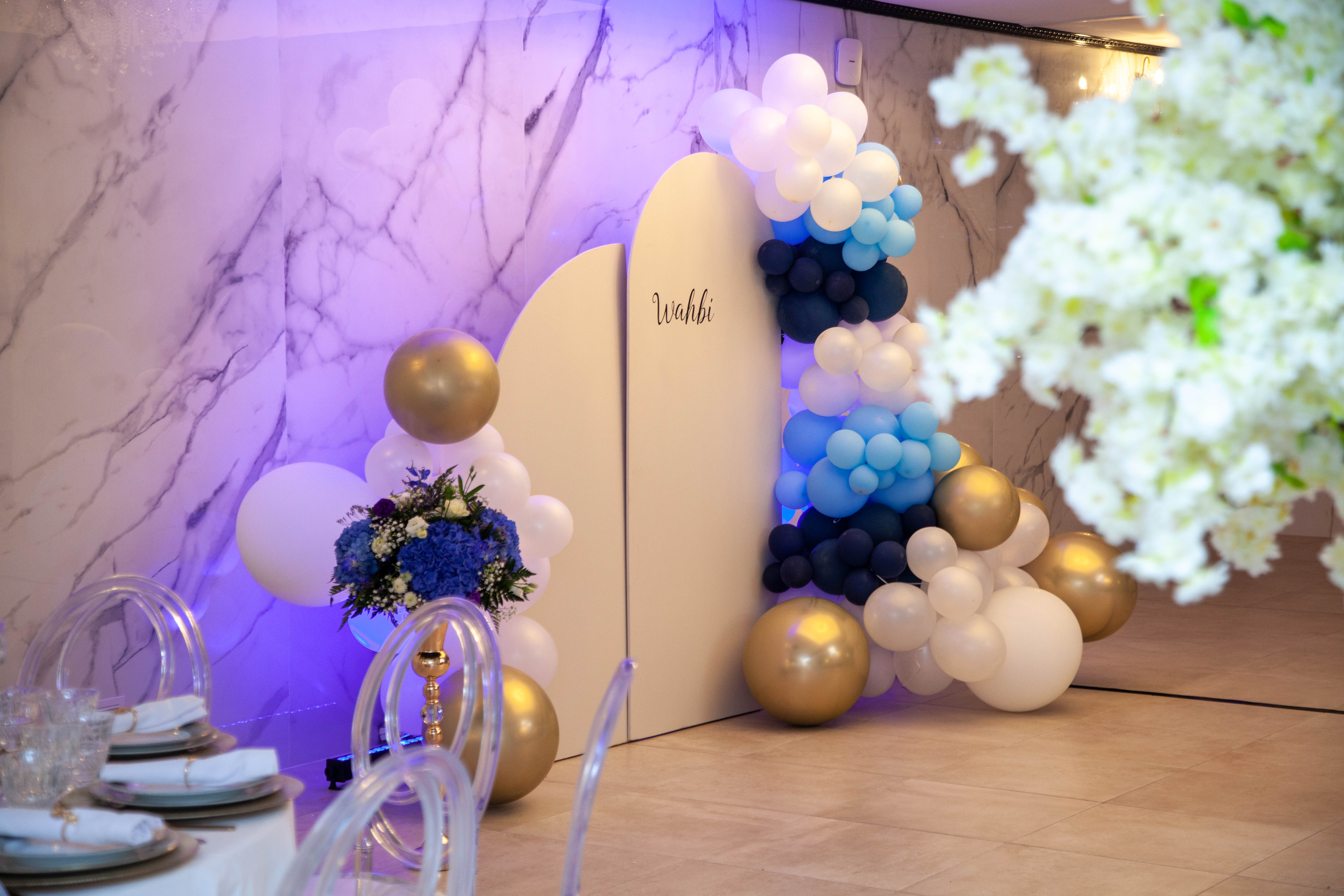 Arche de décoration florale pour mariage en extérieur